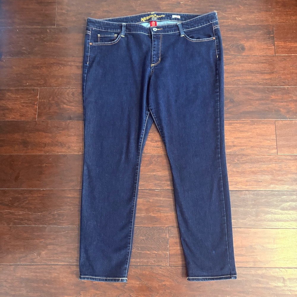 Arizona Jean Company Dark Blue Skinny Jeans Ladies Size 19